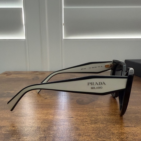 Prada SPR14W  cat eye Sunglasses